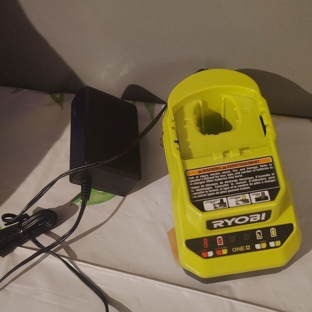 Ryobi ONE+ 18V Lithium-Ion Battery Charger PCG002 Green Black